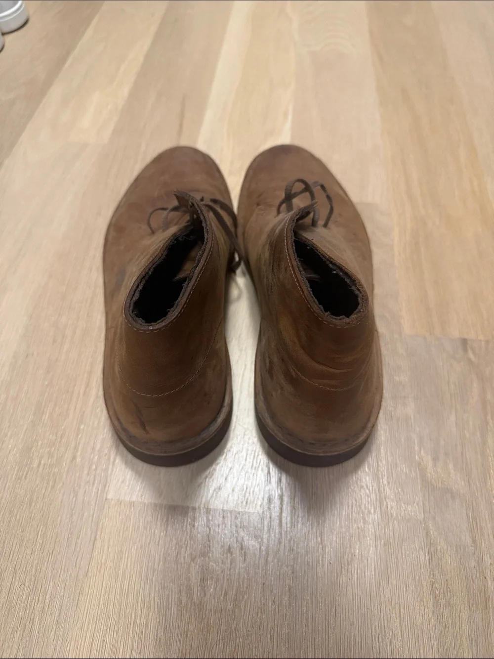Clark’s Men's Brown Suede Chukka Boots - Classic Lace-Up Ankle Boots size 10.5